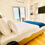 The Postcard Avenue Bed & Breakfast