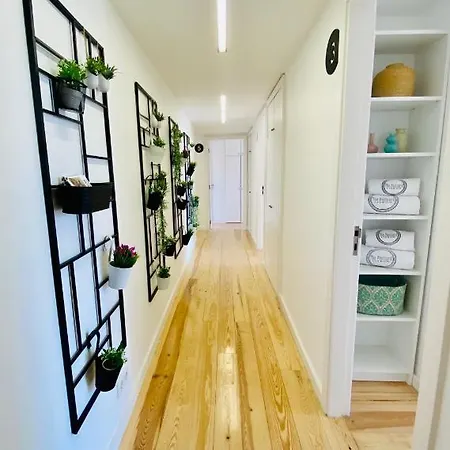 The Postcard Avenue Frühstückspension 4*