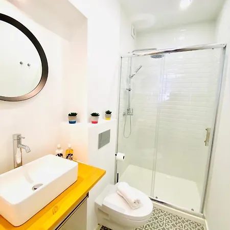 Bed & Breakfast The Postcard Avenue Lisbona