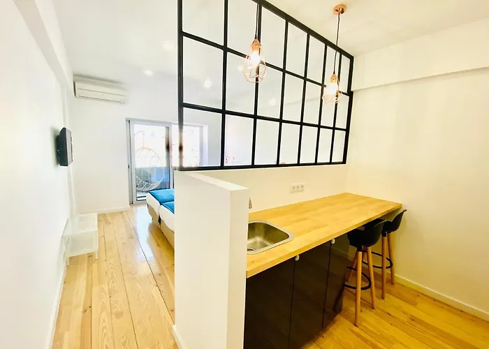 The Postcard Avenue Bed & Breakfast Lisbon