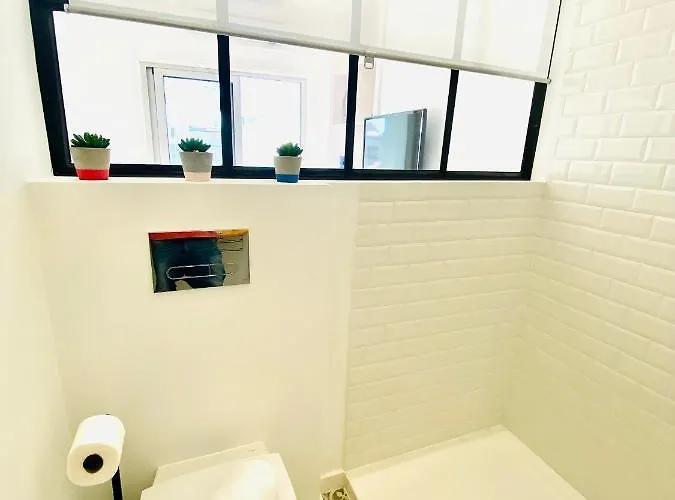 The Postcard Avenue Bed & Breakfast Lisbon